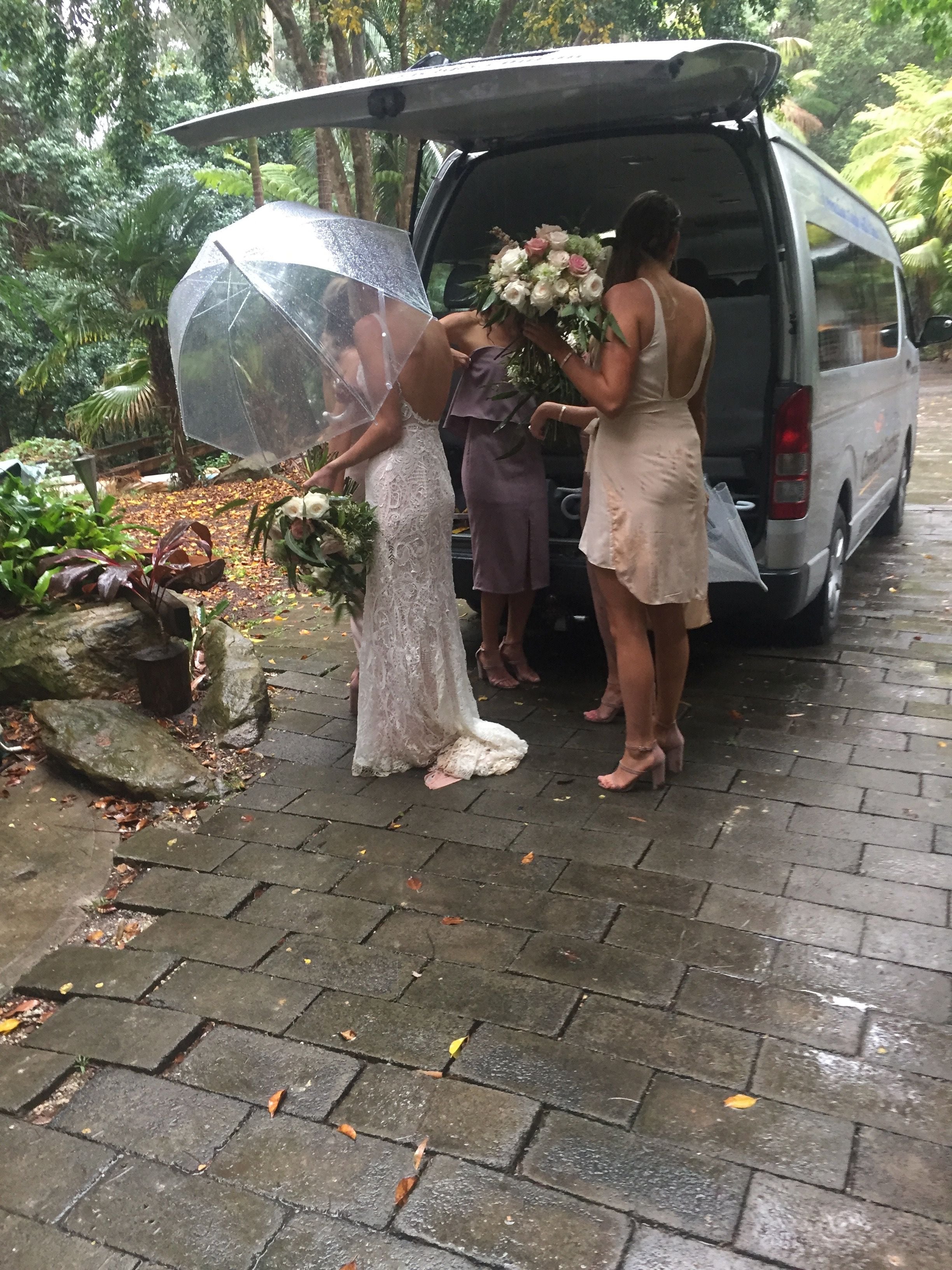 Wedding Transfers & School Formals Image -5a493ec597eda